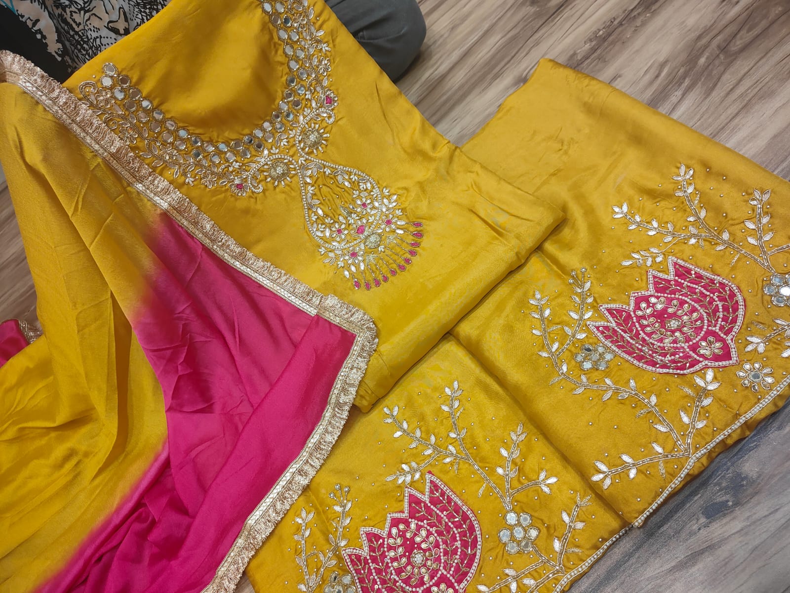 WhatsApp Image 2024-09-17 at 18.06.31_df23c22c Tabby Allover Suit - 555000028 - Image 1