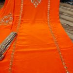 Natural crepe allover suit  555000032